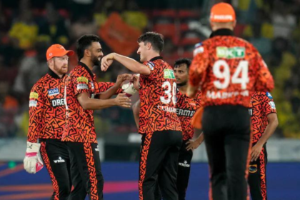 Sunrisers Hyderabad Crush Chennai Super Kings